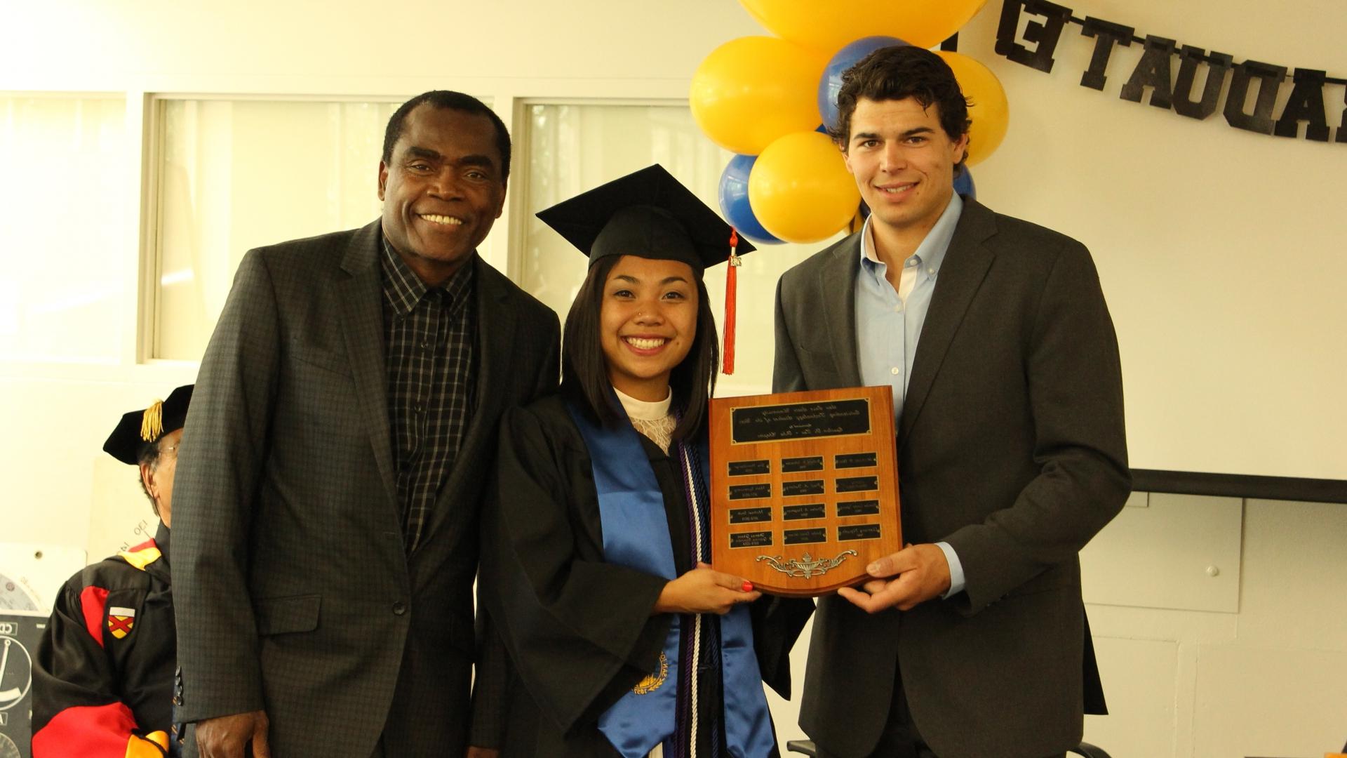 Thomas和Gianina获得2014年度科技学生奖